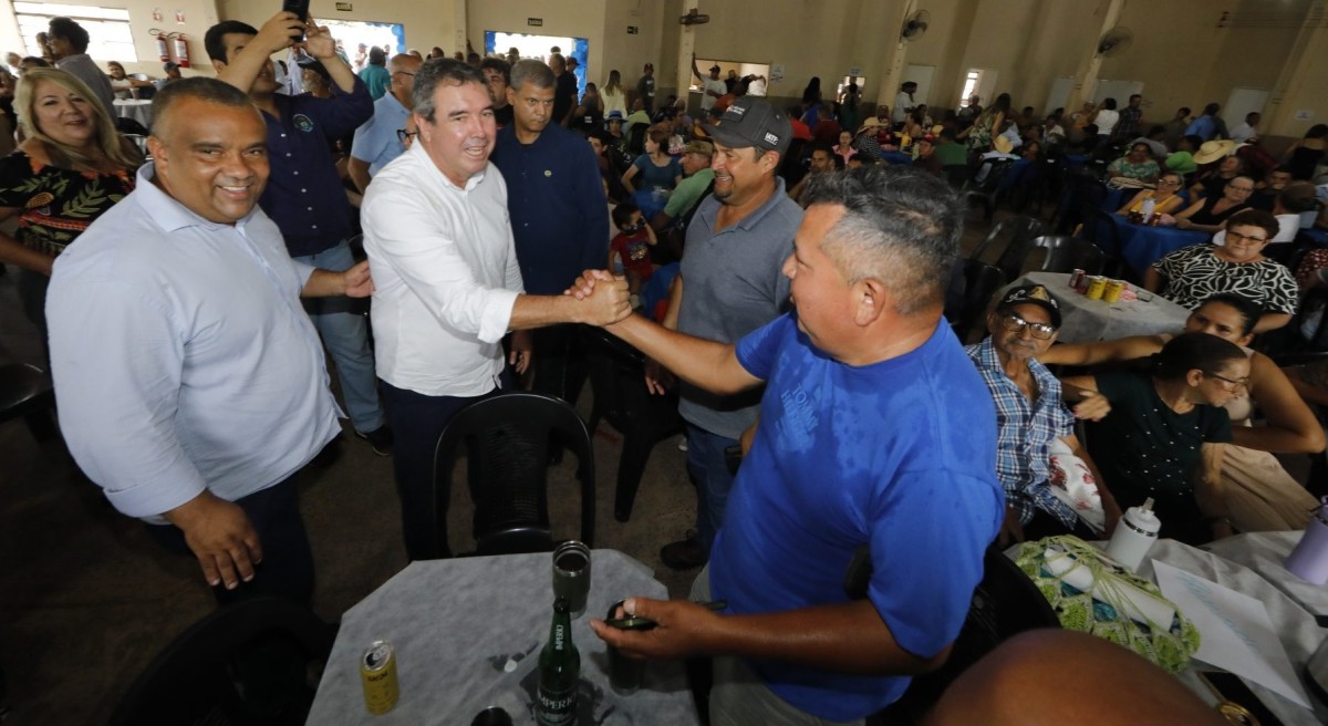 Sem escândalos e com resultados, Riedel entra no ano decisivo