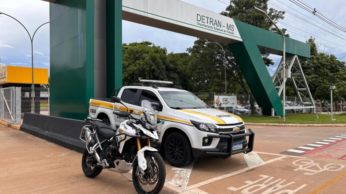 Fiscalização educativa do Detran-MS orienta instrutores e alunos na primeira habilitação