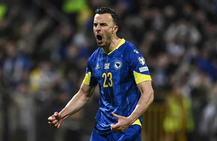 Itália é dominada pela Bósnia, perde nos pênaltis e está fora da Copa