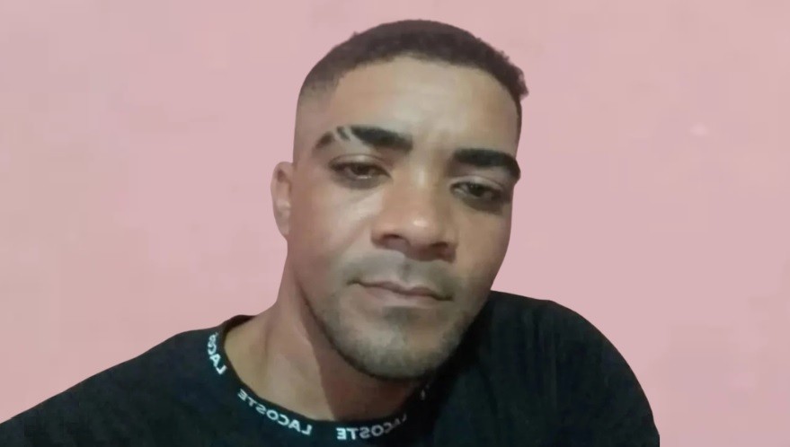 Homem é morto com 12 tiros dentro de casa enquanto dormia
