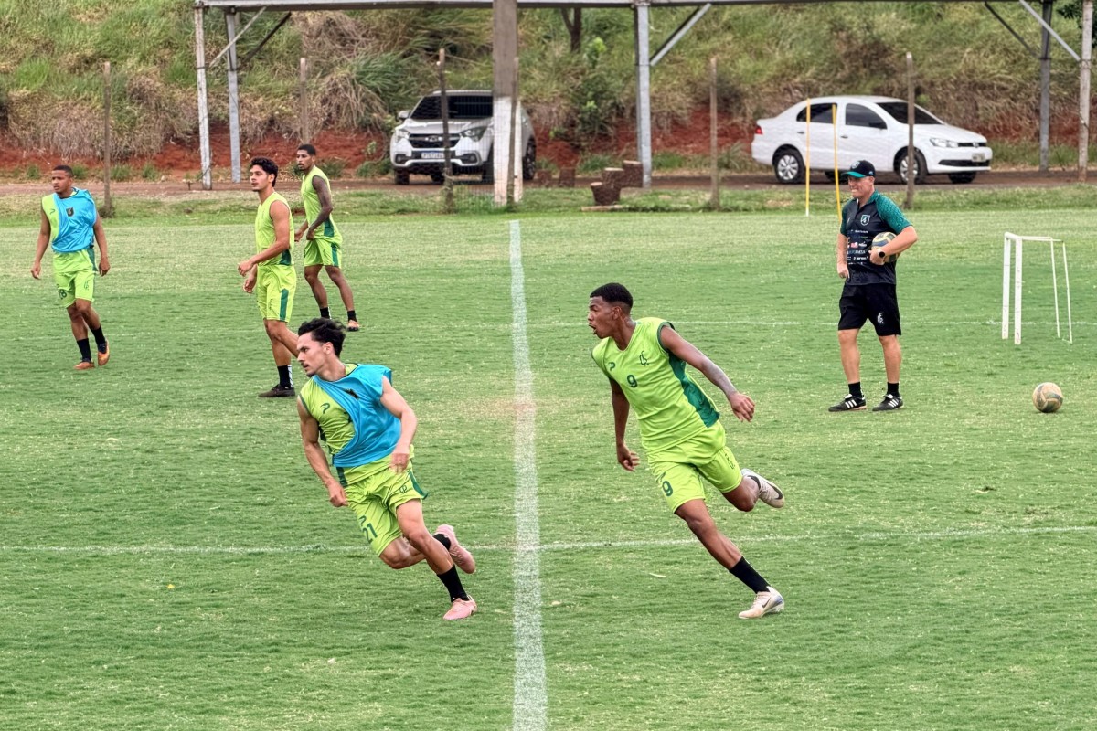 FC Pantanal tem técnico português e meia colombiano para disputa da Copa MS