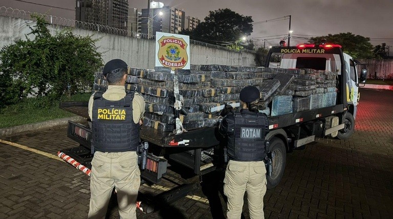 Com a participação da PF de Naviraí, operação apreende 5 toneladas de maconha e fuzil no Paraná
