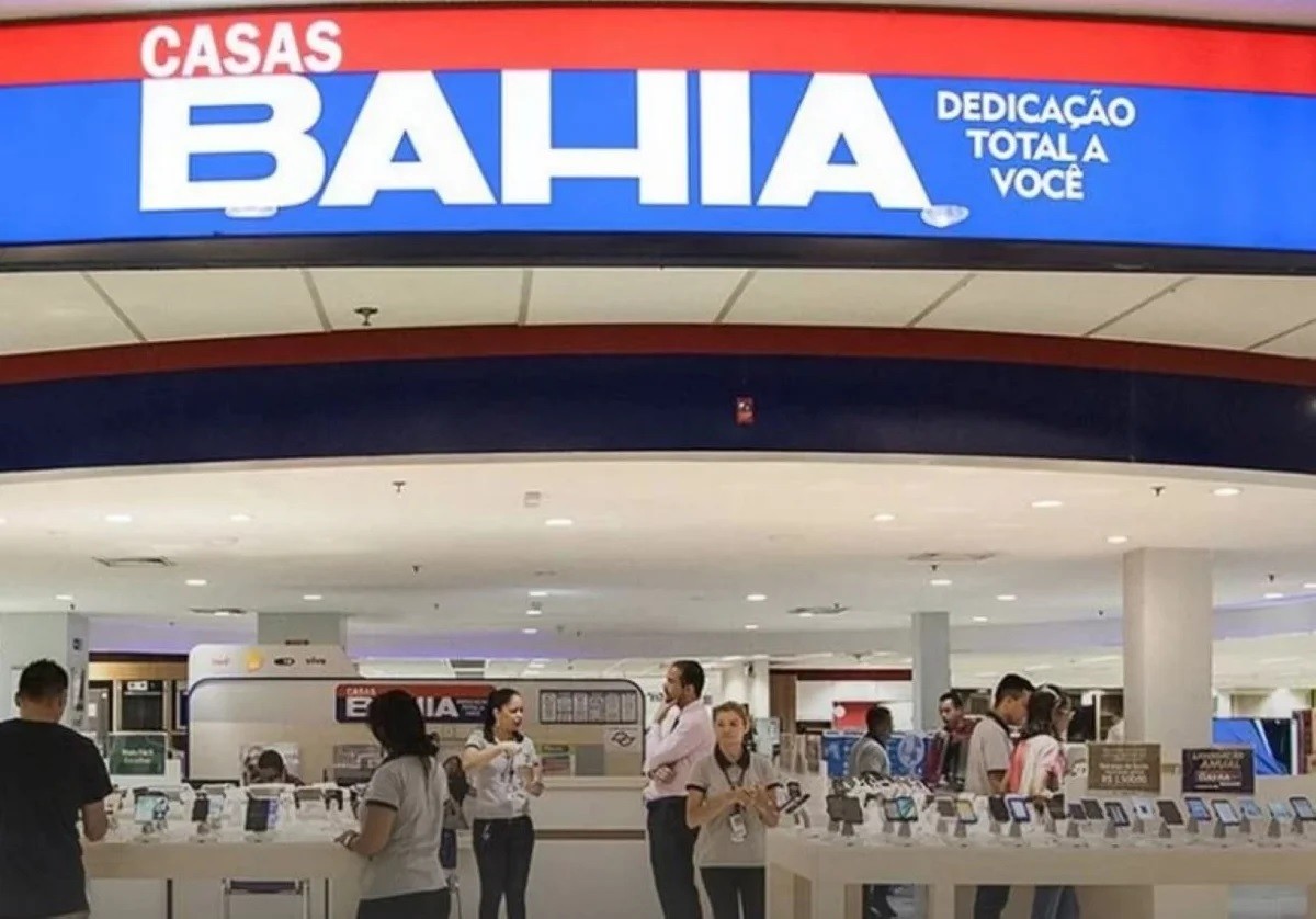 Casas Bahia: Justiça suspende demissões coletivas e restringe cortes