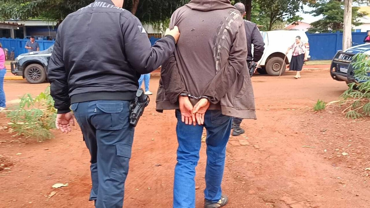 Mulher é encontrada morta em casa e filho preso como principal suspeito