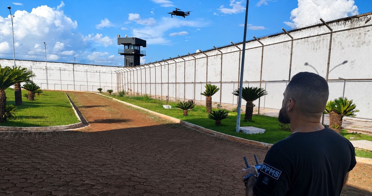 Polícia Penal utiliza drones para ampliar a vigilância na Penitenciária de Dourados