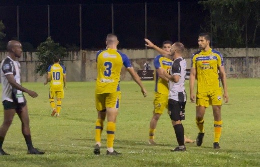 Corumbaense vence Dourados e avança à semifinal do Estadual