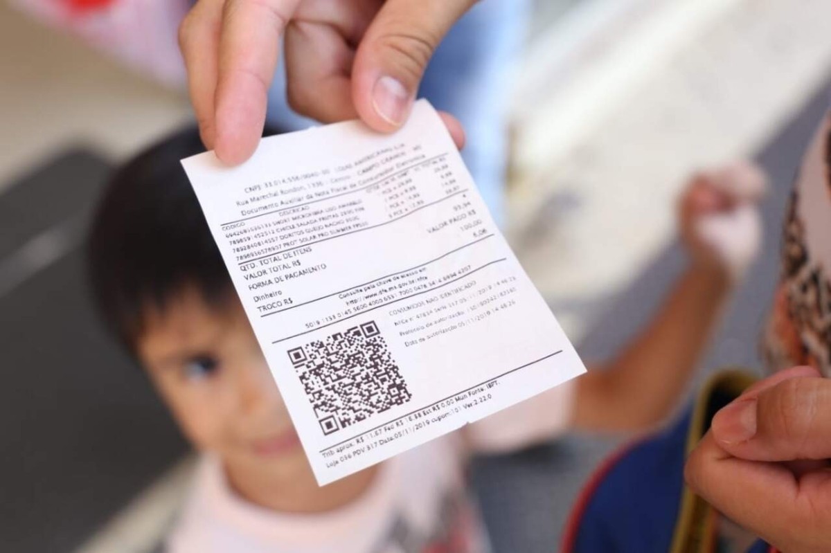 Três consumidores vão dividir R$ 100 mil da Nota Premiada em sorteio de julho
