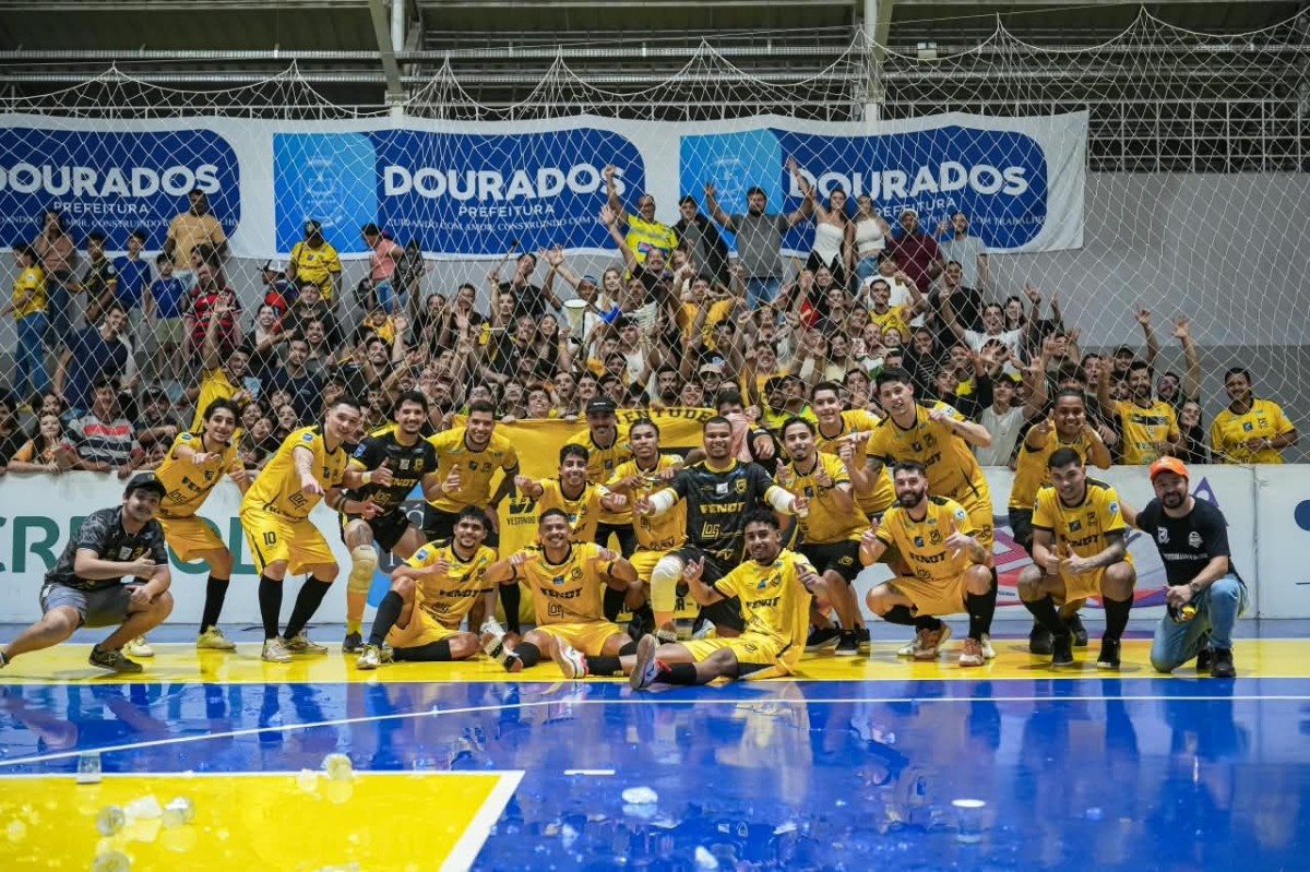 Time de Dourados goleia e coloca MS na semifinal de torneio nacional de futsal