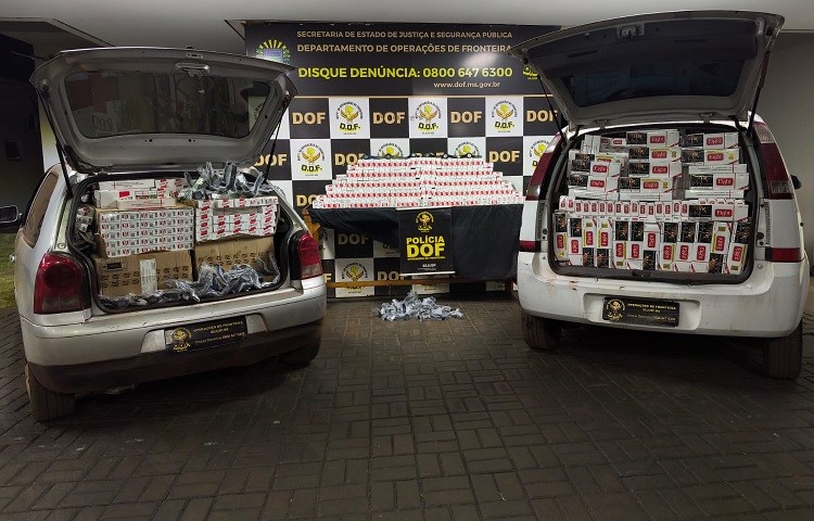 DOF apreende em Dourados dois veículos com cigarros contrabandeados do PY